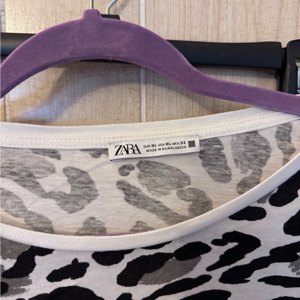 Zara Women's Black and White Leopard Print Top - Picture 2 of 2